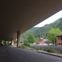The trail runs directly under the interstate here.